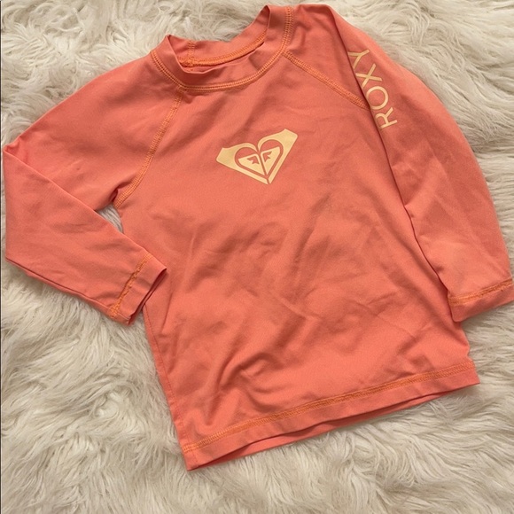 2 Roxy rash guards size 2 - Picture 2 of 6